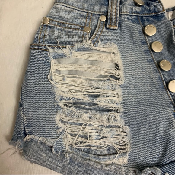 Minkpink button fly high rise jean shorts XS - Picture 4 of 7